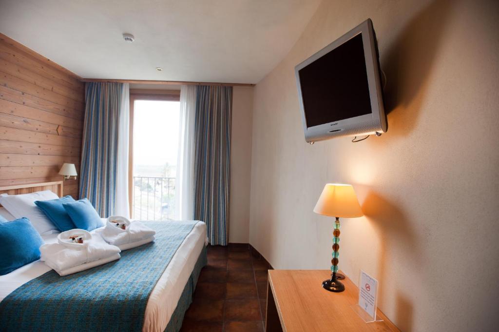 Hotel La Placa Garriguella Pokoj fotografie